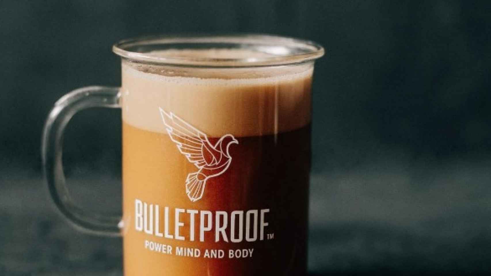 En 2014 se convirtió en la súperbebida del momento y ahora su receta vuelve renovada. | Foto: Instagram Bulletproof Coffee.