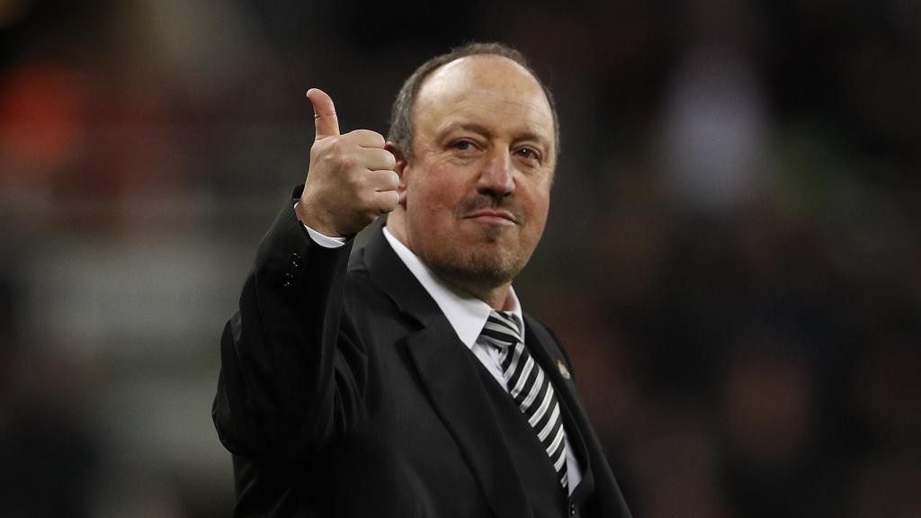 Benítez celebra el ascenso del Newcastle.