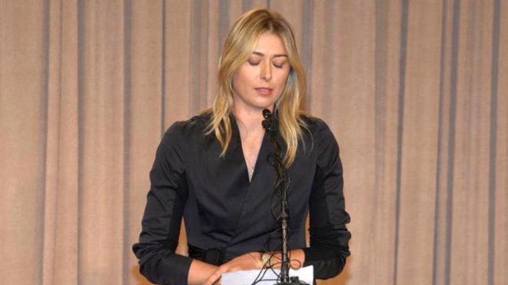 Sharapova, tras anunciar su positivo por dopaje el año pasado.