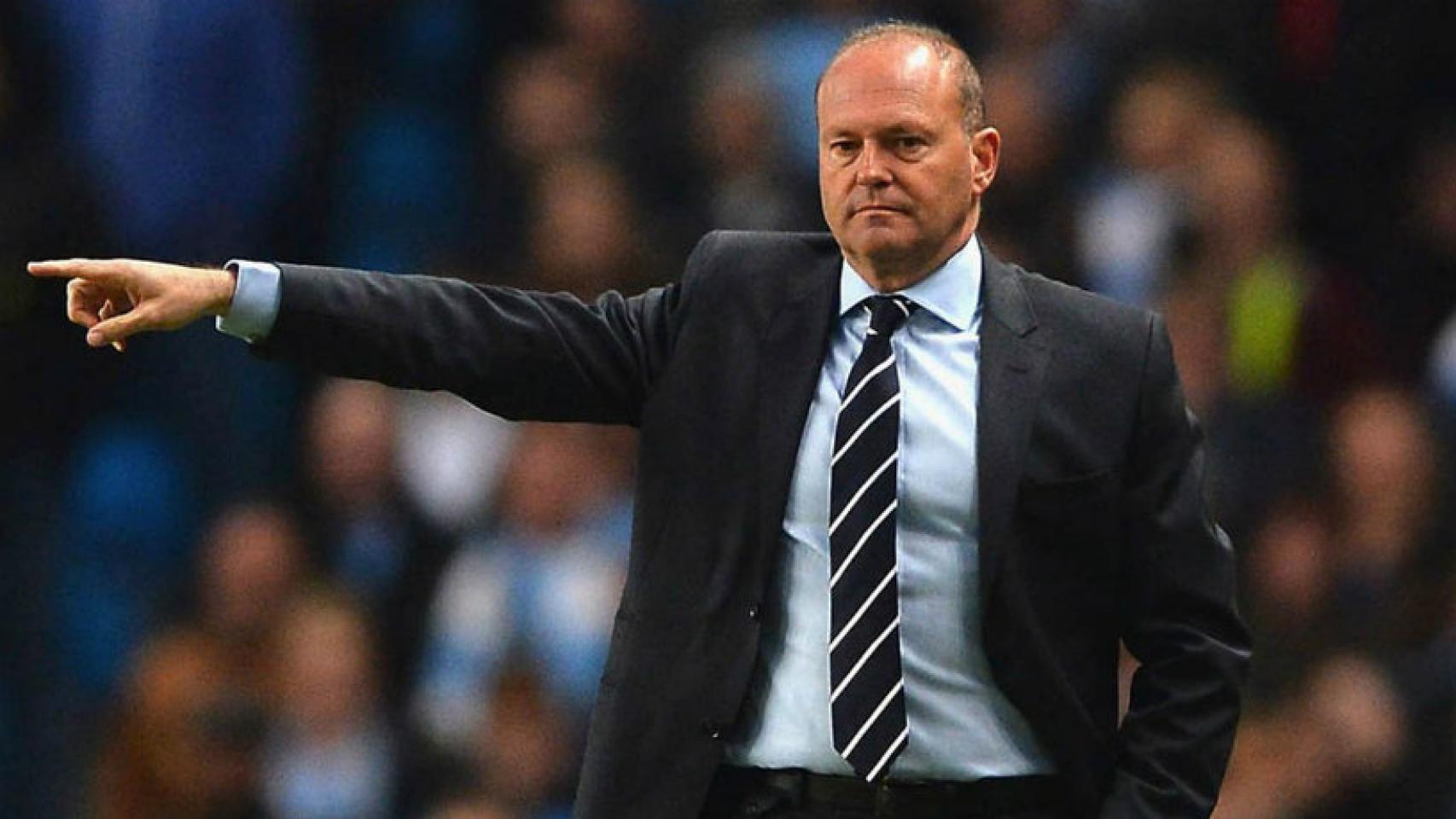 Pepe Mel, en un partido con el Deportivo. Foto. Twitter (@ElTransistorOC)