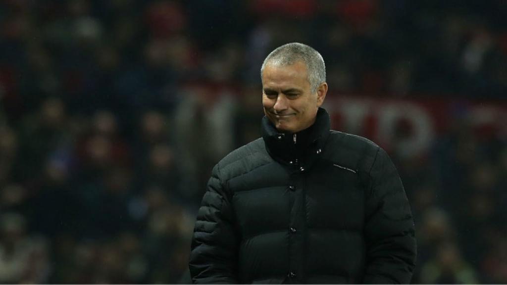 Mourinho durante un encuentro. Foto: manutd.com