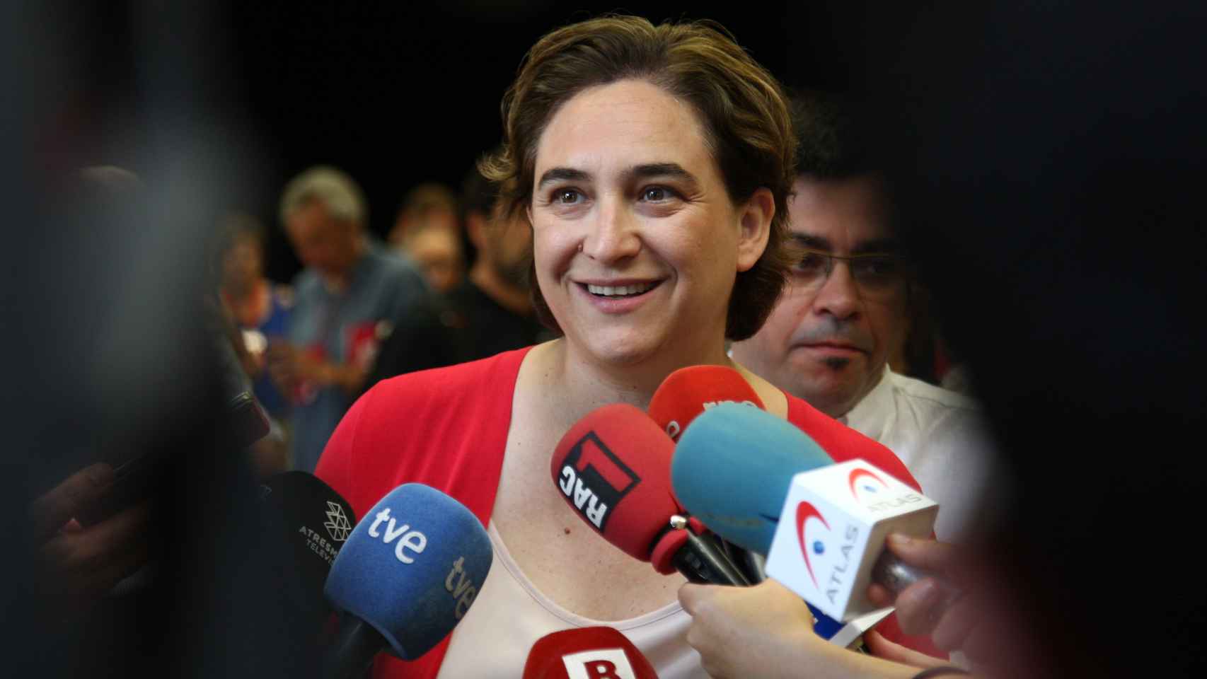 Ada Colau seguirá ostentando el cargo de alcaldesa de Barcelona.