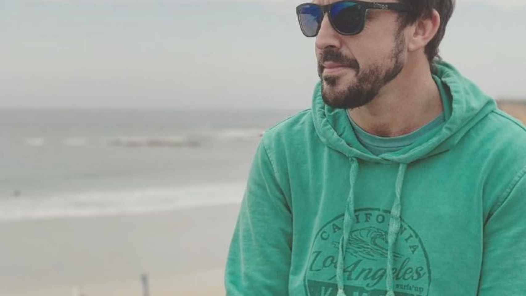 Alonso es la imagen de su nueva marca de ropa lifestyle. | Foto: Kimoa.