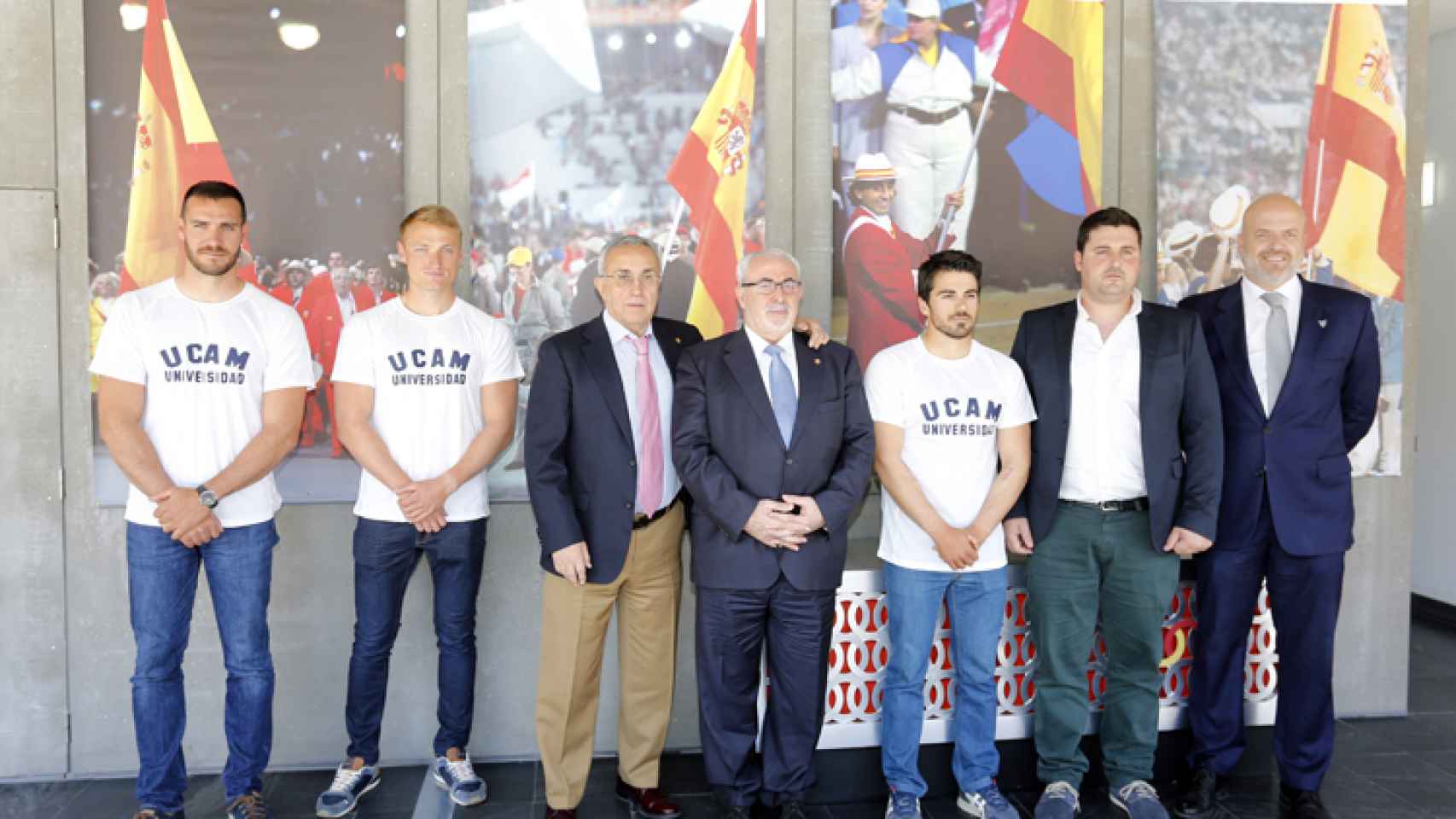 Foto oficial en la sede del Comité Olímpico Español.