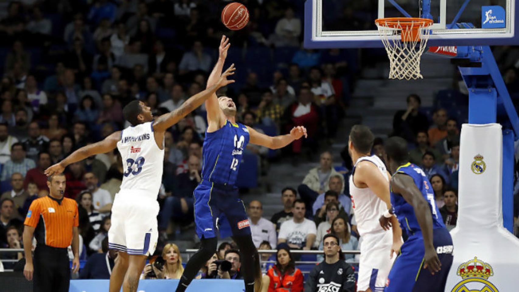 Thompkins en el derbi madrileño. Fuente: ACB.com