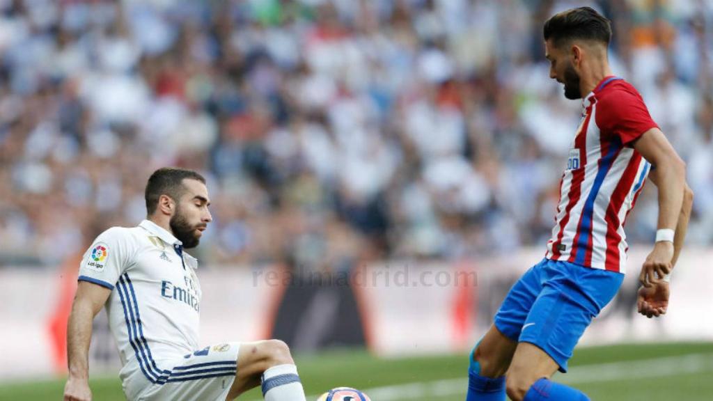 Carrasco intenta arrebatársela a Carvajal