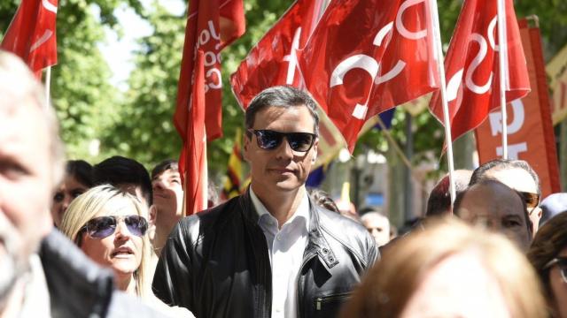 Pedro Sánchez, este 1 de mayo en la manifestación sindical de Lleida.