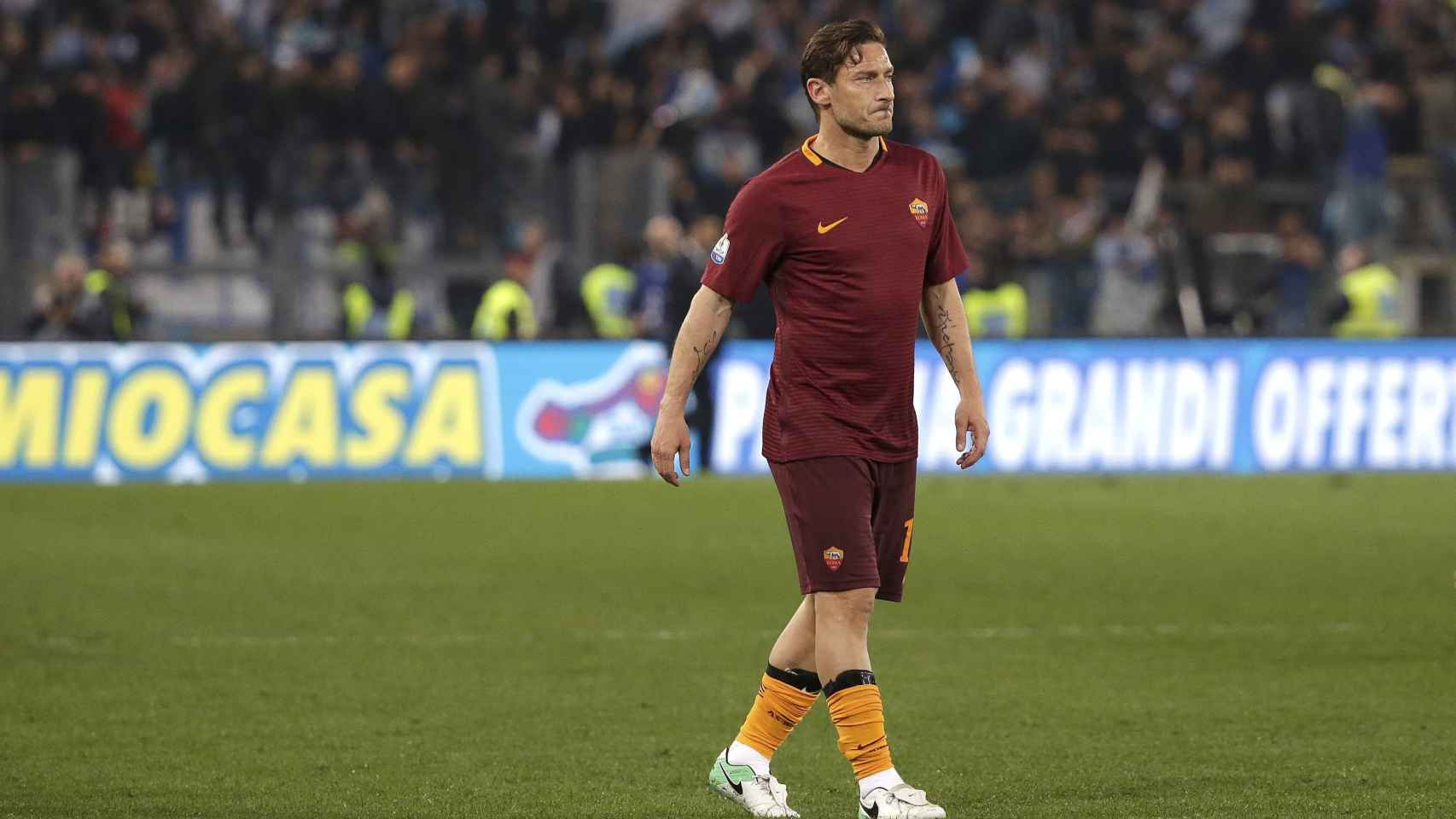 Totti en un partido con la Roma esta temporada.