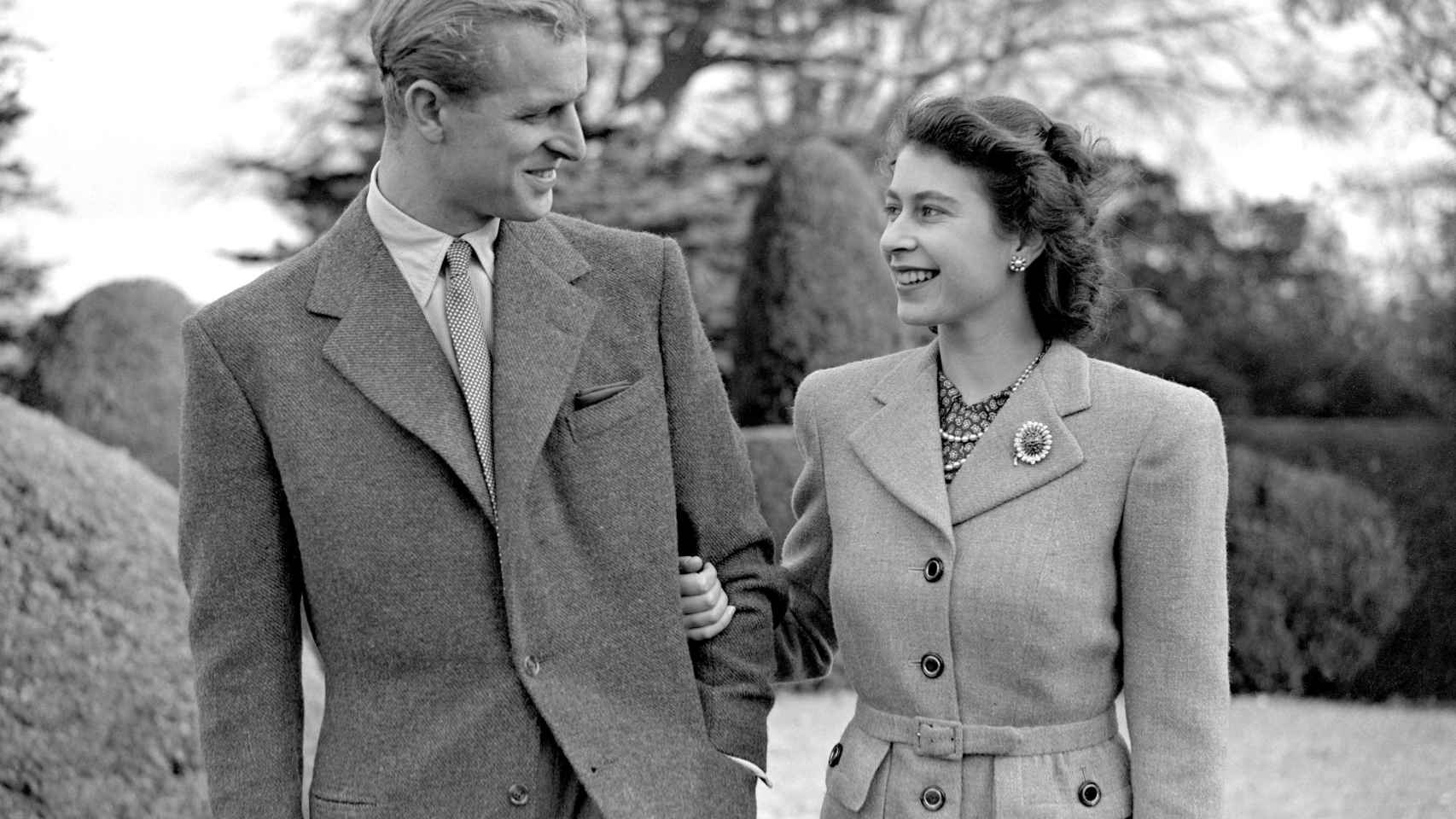 La reina de Inglaterra y su marido, en 1947.