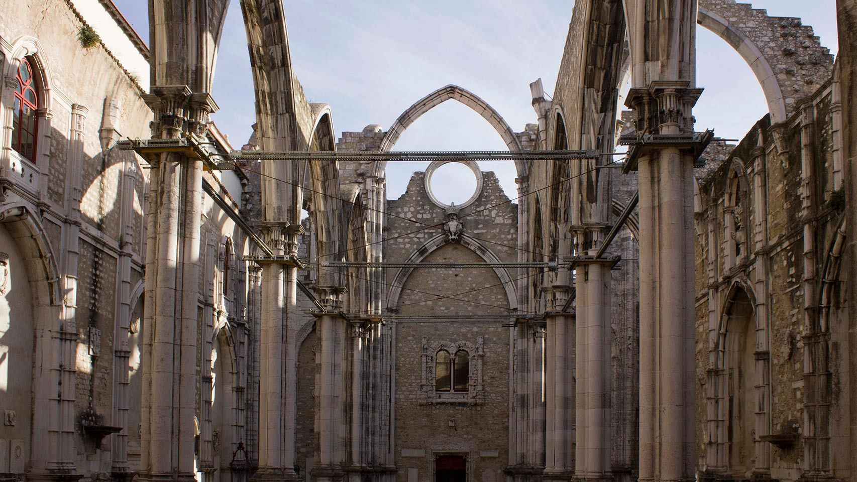 Las ruinas del Convento del Carmo.