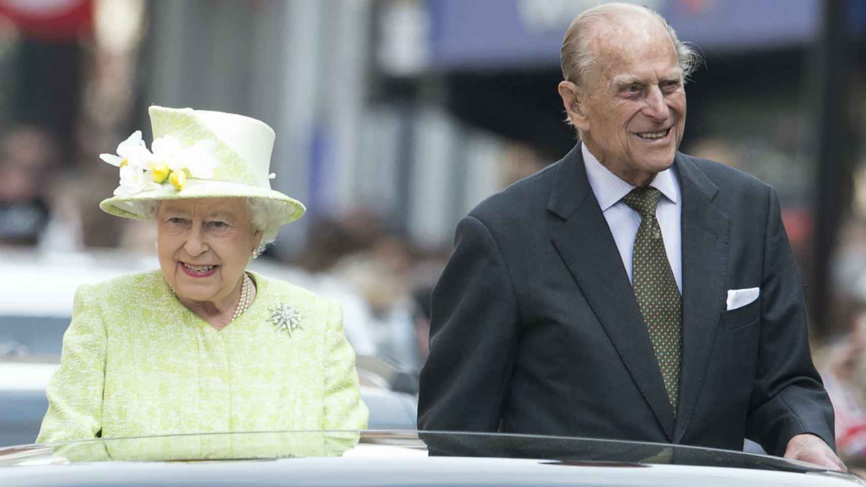 Felipe de Edimburgo junto a la reina Isabel II.
