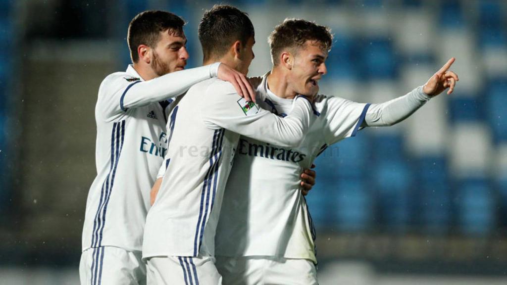 El Castilla celebra un gol ante el Barakaldo