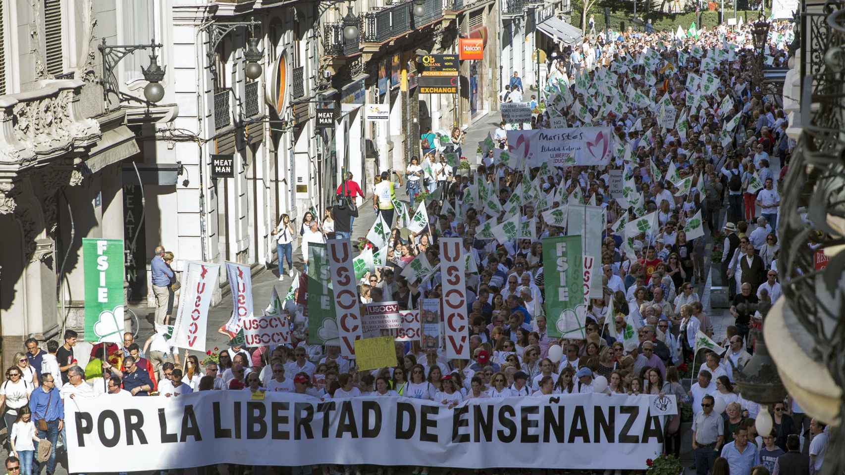 Cabeza de la manifestación en favor de la concertada celebrada este sábado en Valencia