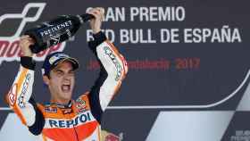 Pedrosa celebra su victoria en Jerez.