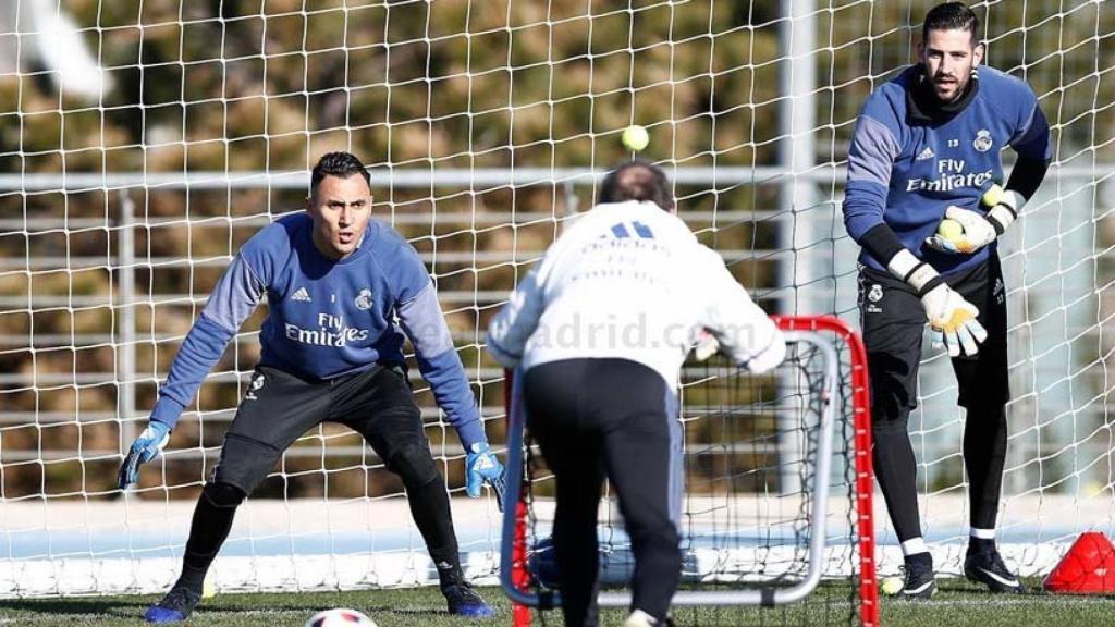 Keylor y Casilla trabajando con Llopis