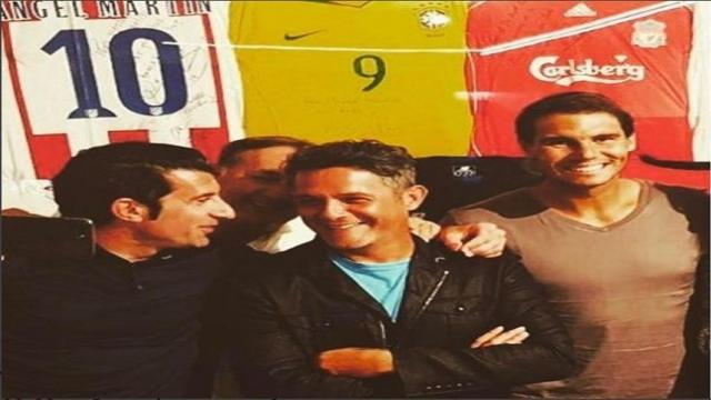 Alejandro Sanz, Figo y Nadal durante la cena. Foto: Instagram (@alejandrosanz)