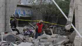Restos del almacén donde se ha registrado la explosión en San Isidro, México