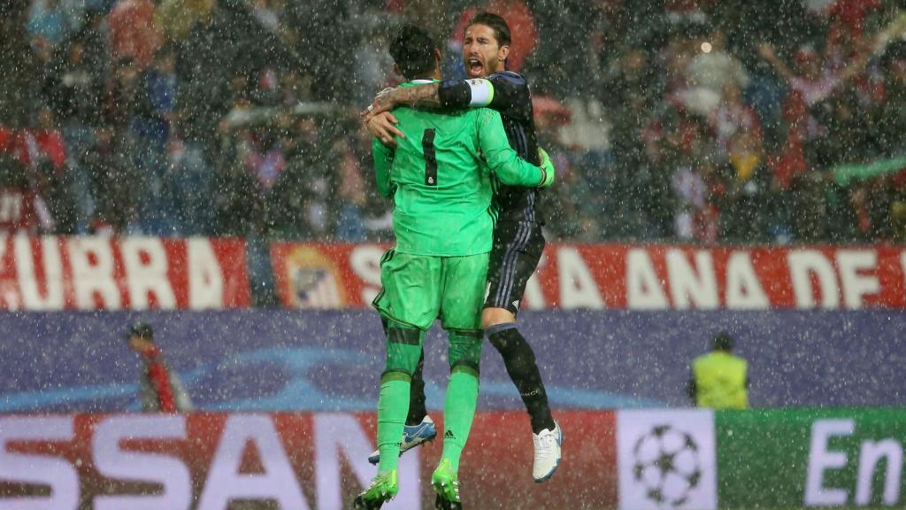 Keylor Navas y Ramos celebran la victoria.