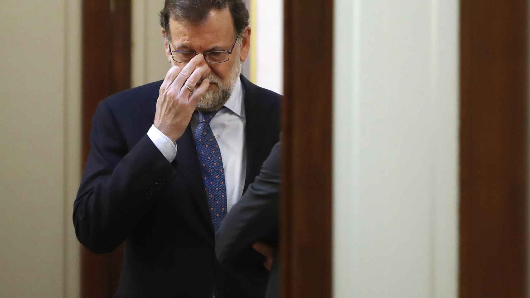El presidente del Gobierno, Mariano Rajoy, tras la sesión de control.
