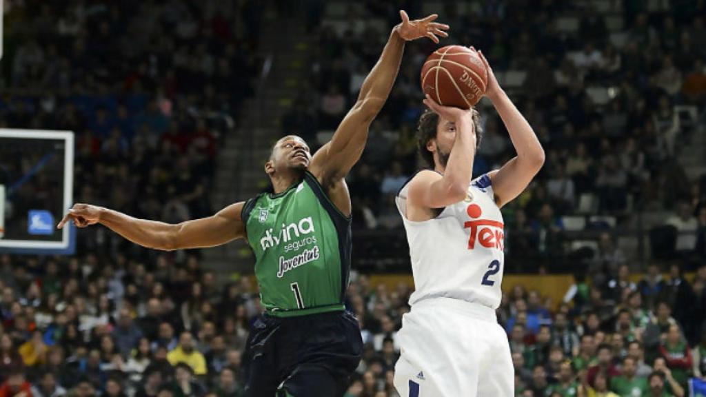 Llull ante el Joventut. Fuente: acb.com