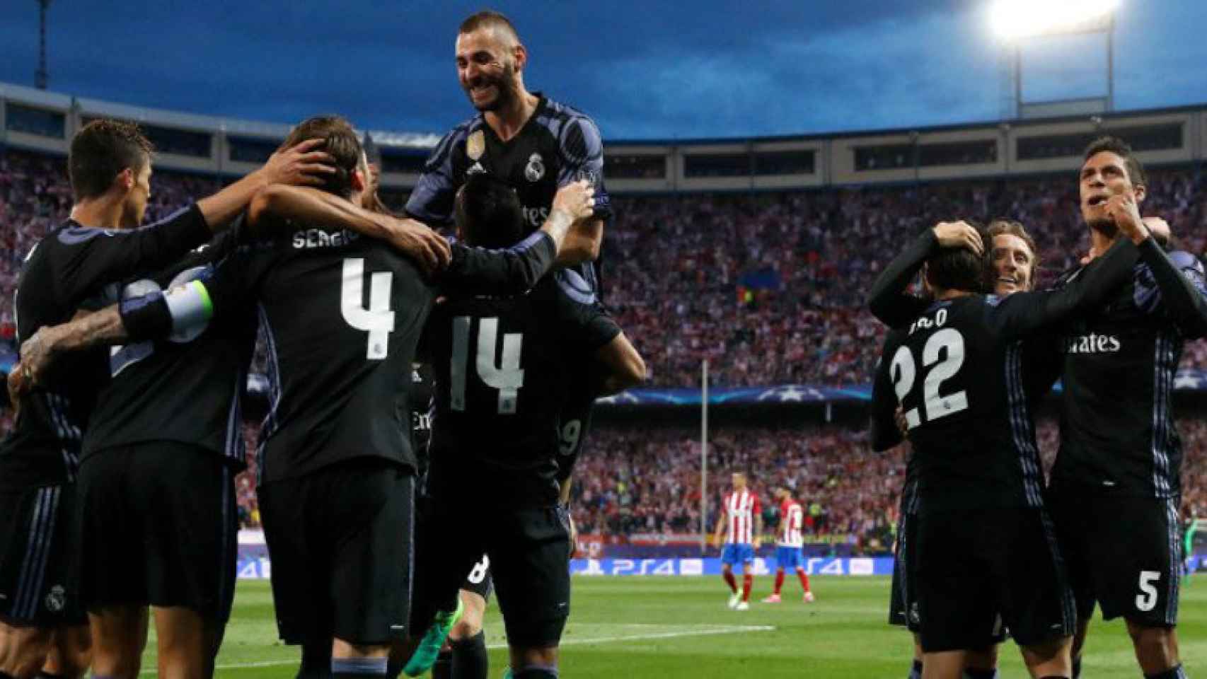 Celebración del gol de Isco en el Calderón