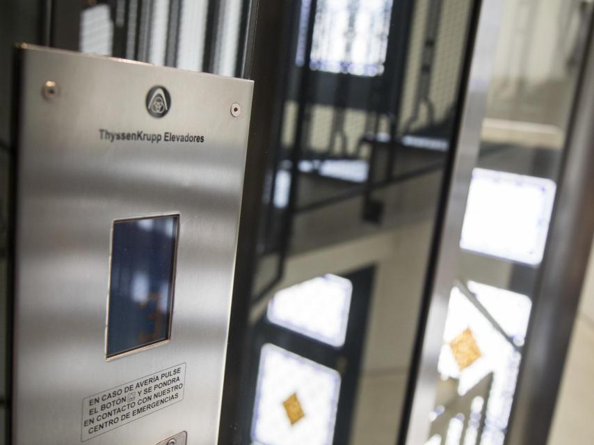 La firma ThyssenKrupp revisaba de forma mensual el ascensor accidentado.