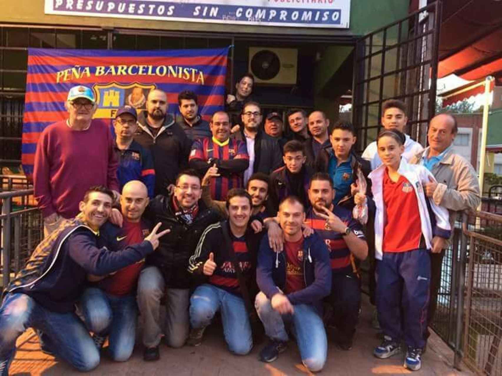 Peña Barcelonista Alcalá de Henares. Algunos de sus miembros defienden el derecho del club a sumarse a la iniciativa soberanista.
