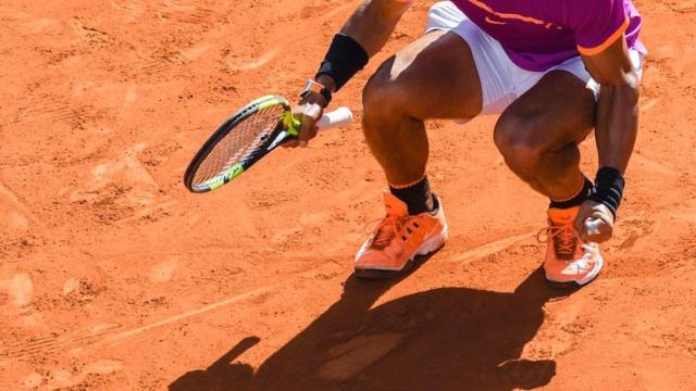 Nadal, celebrando su victoria ante Djokovic en Madrid.