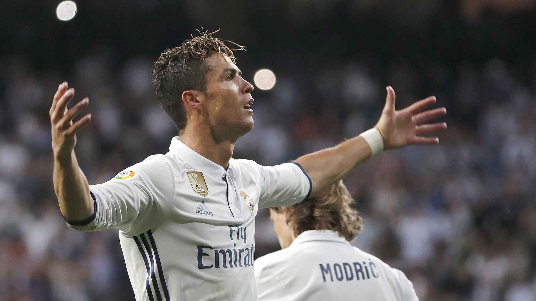 Cristiano Ronaldo celebra un gol en el Bernabéu.
