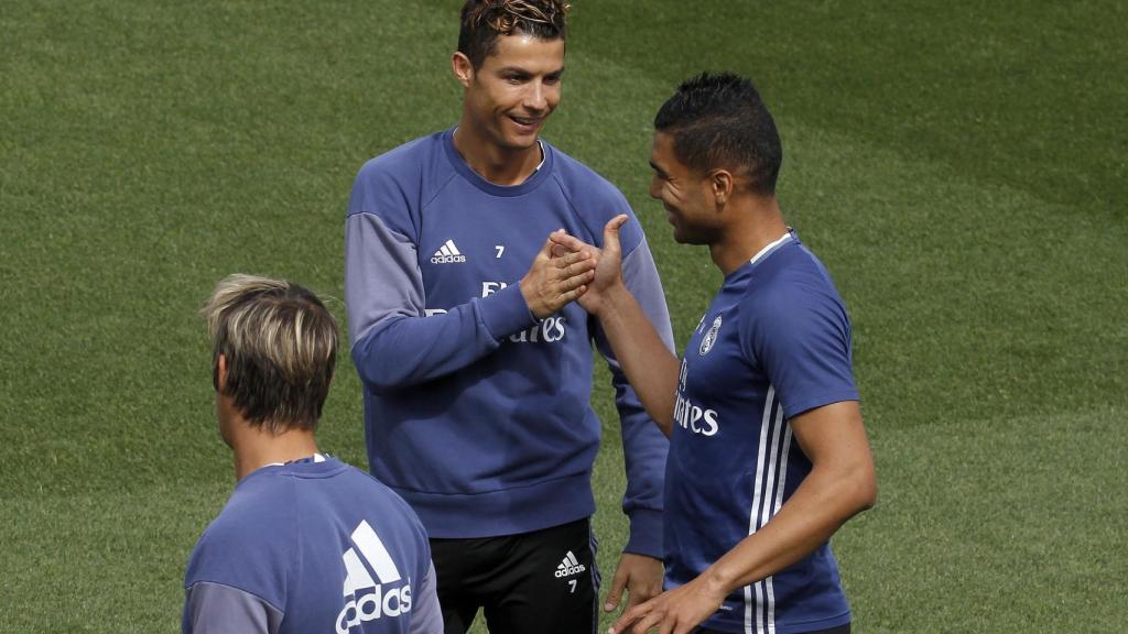 Cristiano y Casemiro, que serán ttiulares en Vigo, en el entrenamiento del martes.