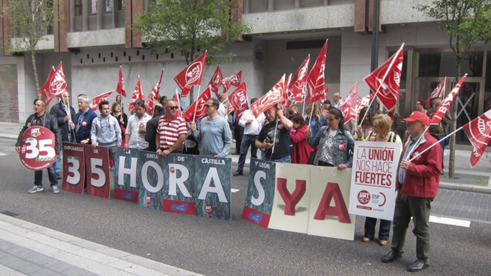 Valladolid-manifestacion-empleados-publicos-35-horas