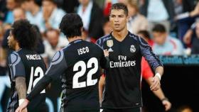 Isco y Marcelo felicitan a Cristiano por su gol