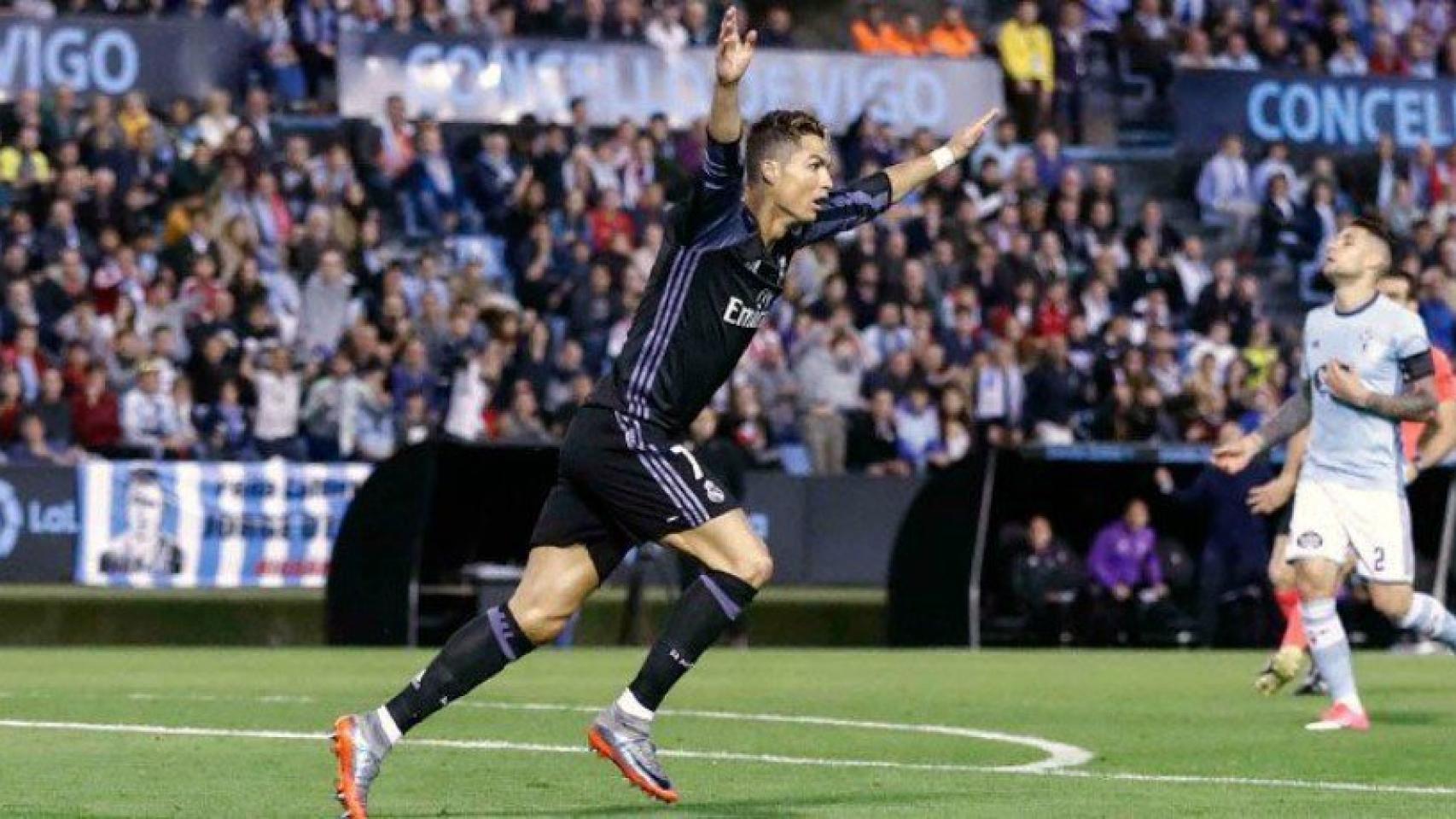 Cristiano celebra su gol en Balaídos