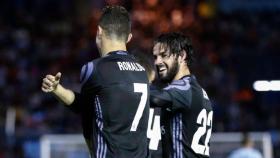 Isco felicita a Cristiano por su gol