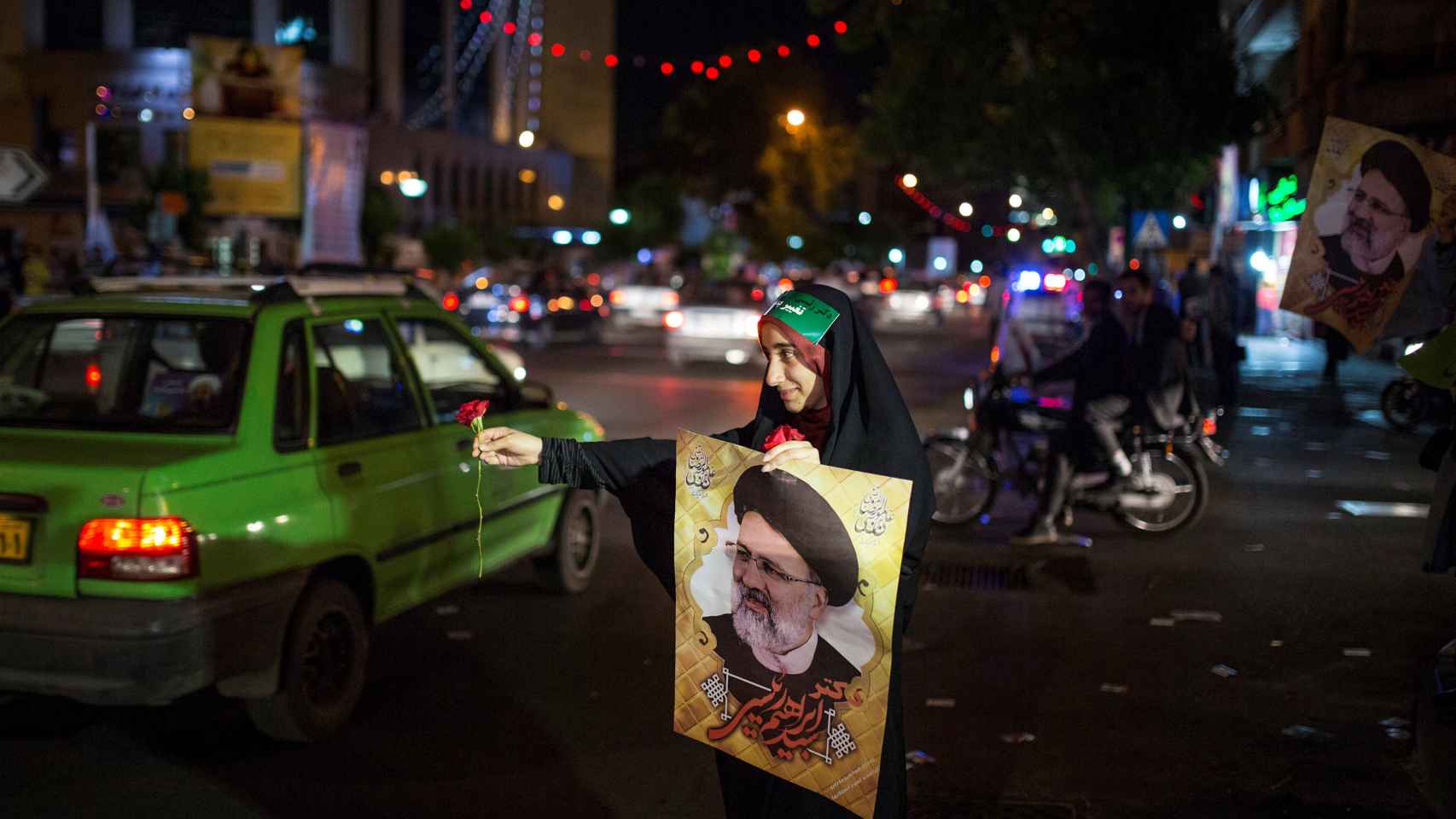 Simpatizante de Raisi en las calles de Teherán