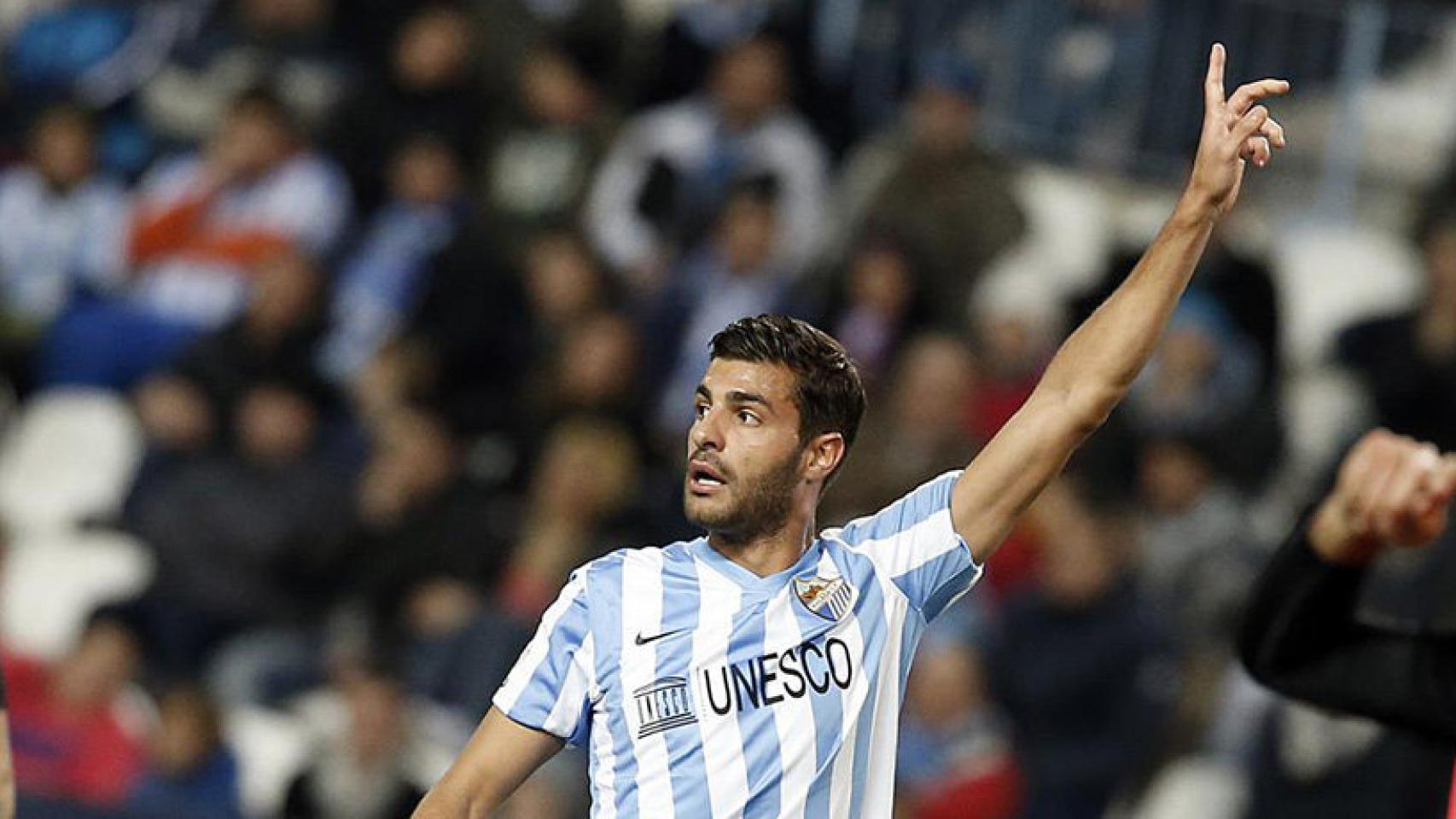 Miguel Torres vistiendo la camiseta del Málaga. Foto: malagacf.com