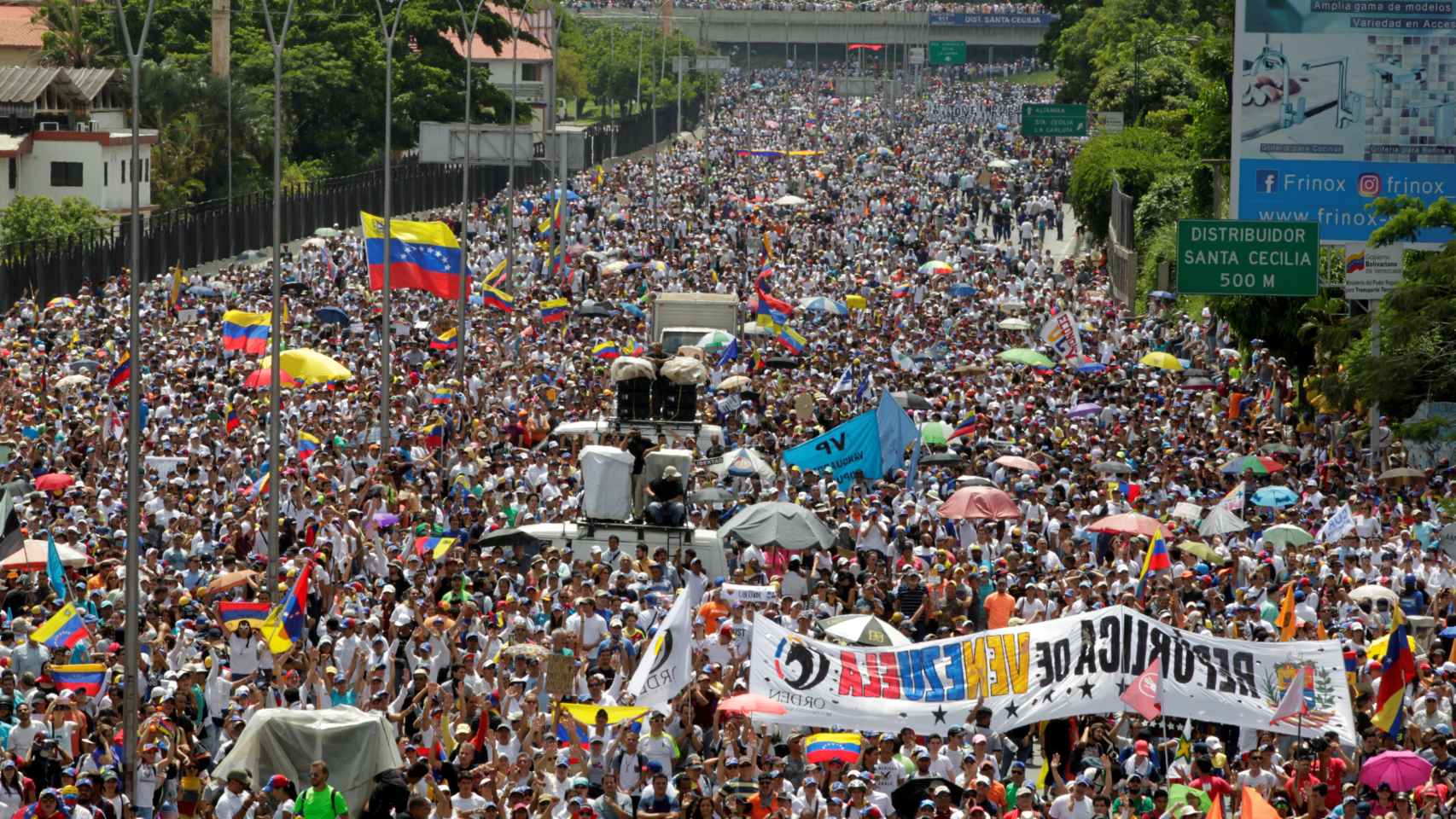 Caracas vuelve a echarse a la calle contra Maduro