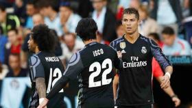 Isco felicitando a Cristiano en Balaídos