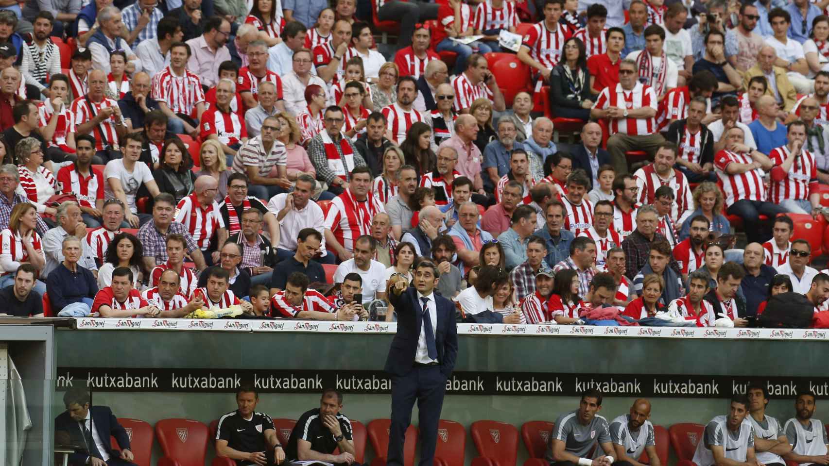 Ernesto Valverde en uno de sus últimos partidos como técnico del Athletic.
