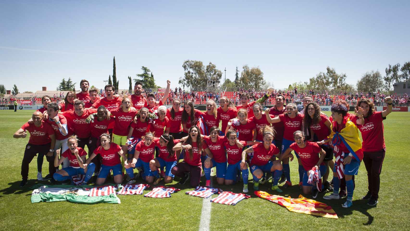 Las jugadoras del Atlético de Madrid celebrando su Liga.