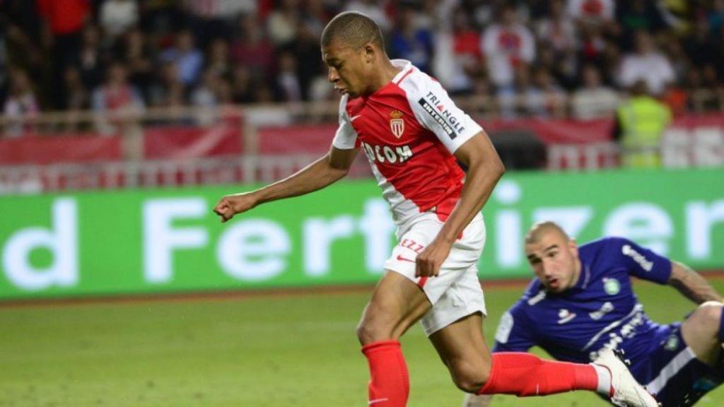 Mbappé gana la Ligue 1 con el Mónaco   Foto: Twitter (@AS_Monaco)