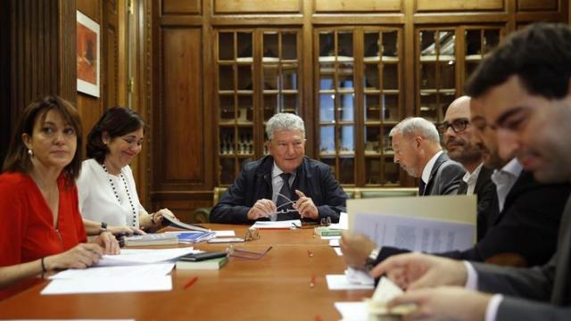 Reunión de la mesa de la comisión Bárcenas en el Congreso.