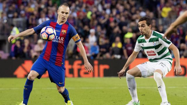 Andrés Iniesta, durante el encuentro ante Eibar en la última jornada de Liga.