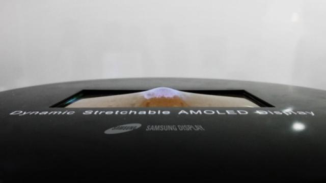 Samsung revoluciona las pantallas OLED con un panel elástico de 9.1 pulgadas