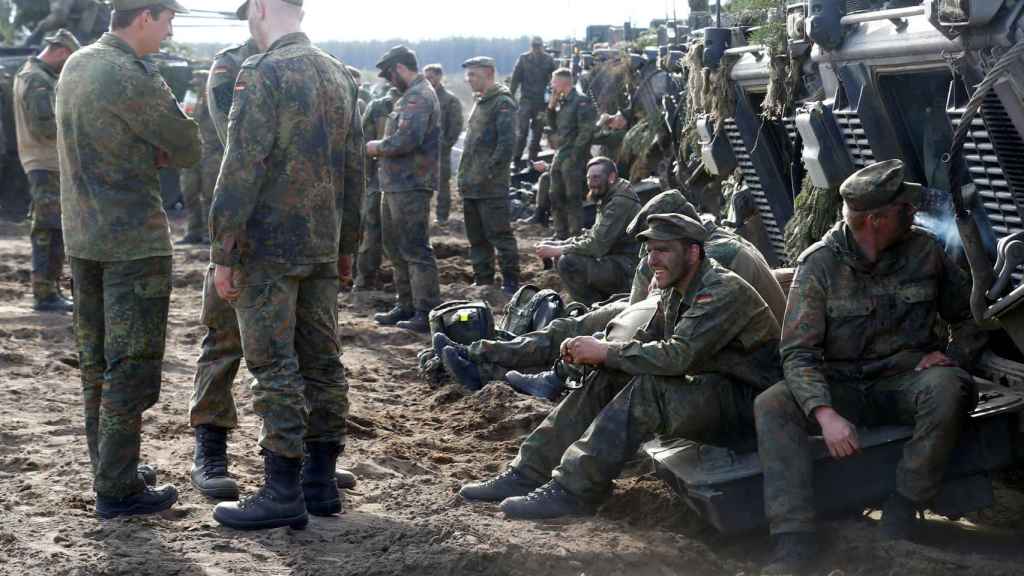 Soldados del ejército alemán en un ejercicio militar en Pabrade