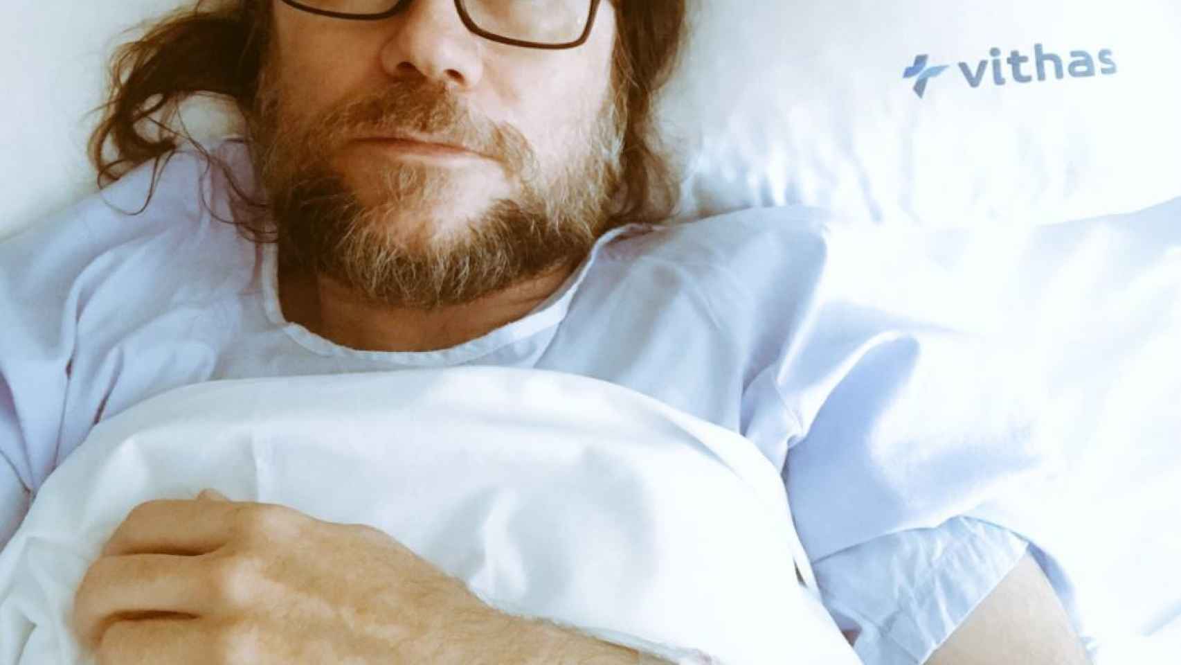 Santiago Segura, en la cama del hospital.