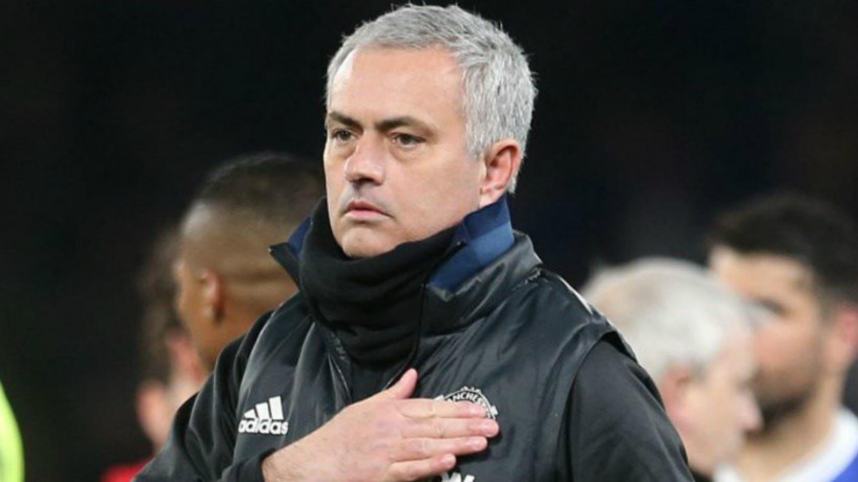 José Mourinho en su visita a Stanford Bridge. Foto: twitter. (@ManUtd)