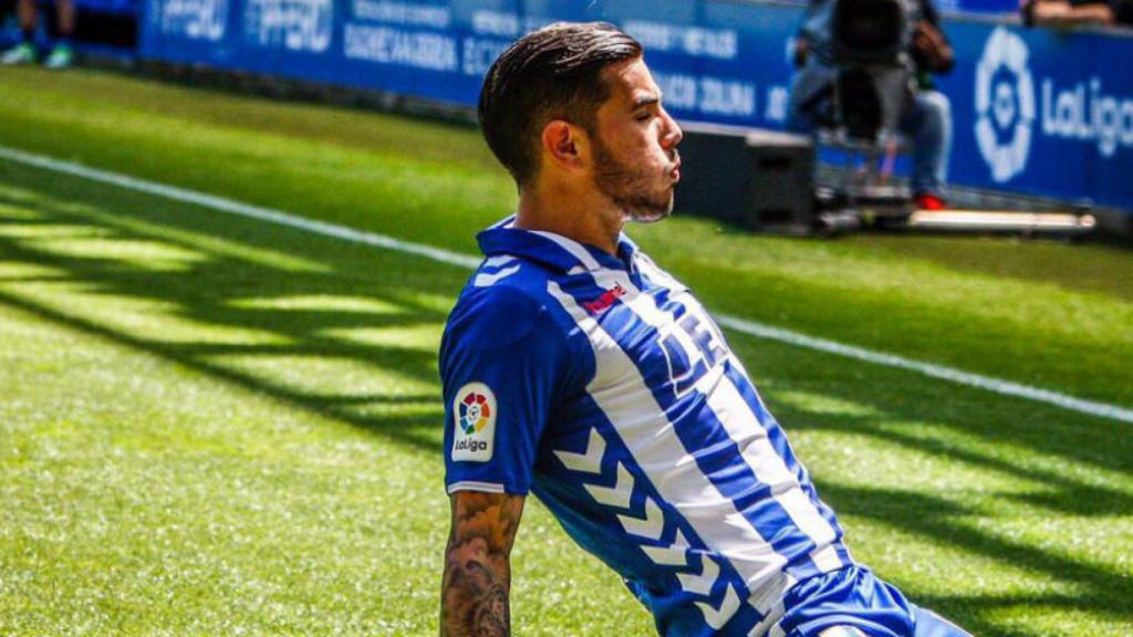 Theo Hernández celebra un gol con el Alavés   Foto: Twitter (@theo3_theo)