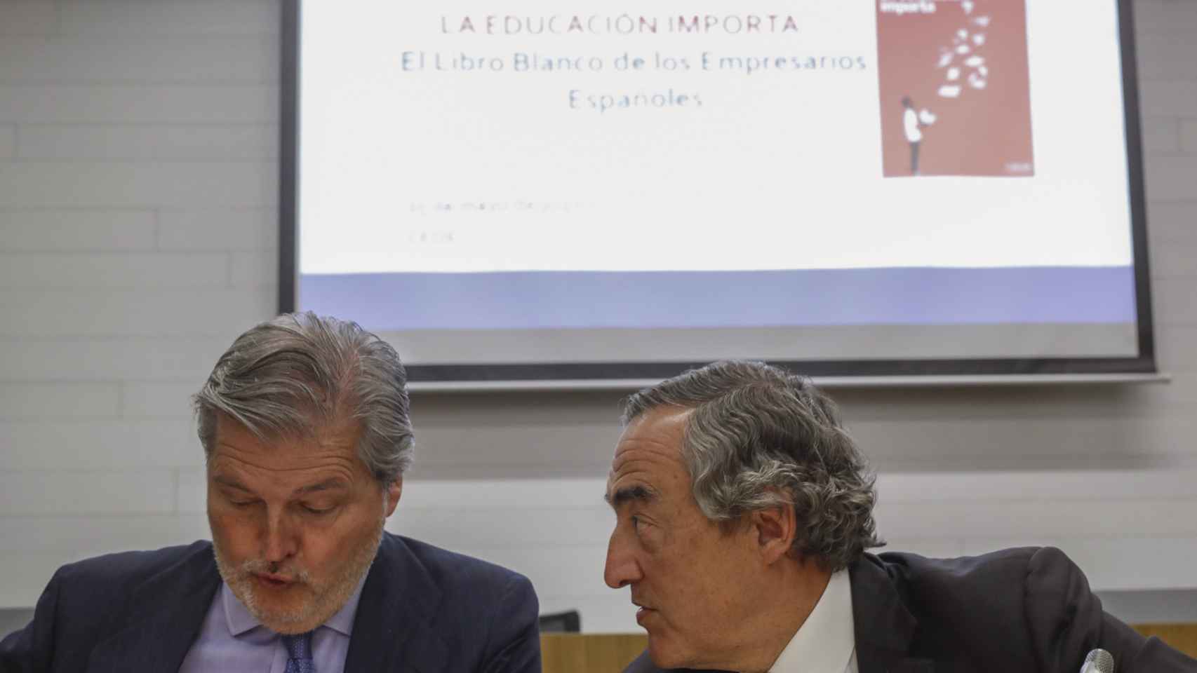 Rosell y Méndez de Vigo, durante el encuentro.