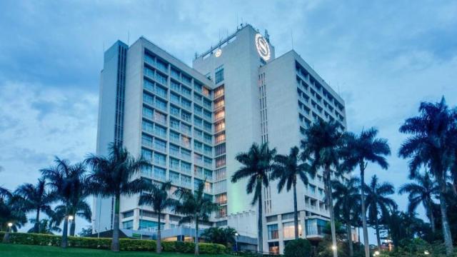 Exterior del hotel de Kampala donde ocurrieron los hechos